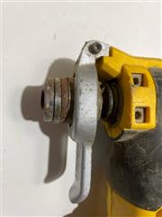 DEWALT MULTI-TOOL DCS356 WITH DCB201 BATTERY